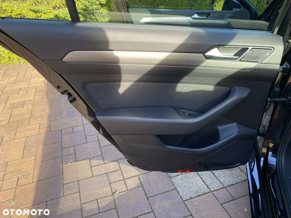 Volkswagen Passat 1.5 TSI EVO Essence - 33