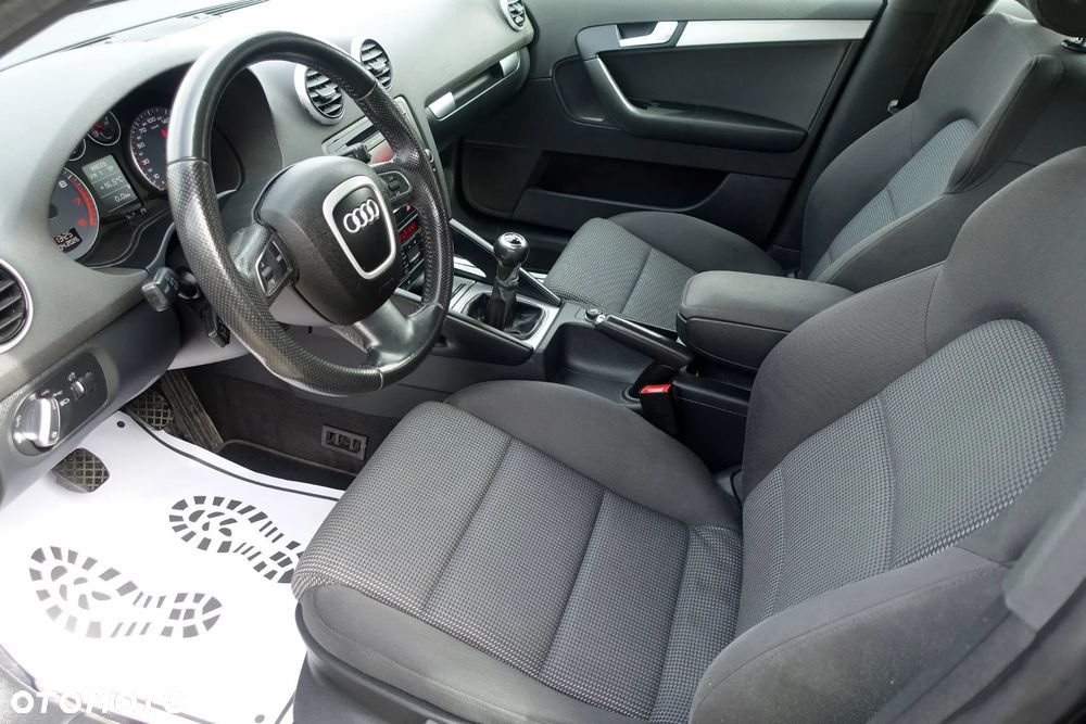 Audi A3 Sportback 1.4 TFSI Ambition - 9