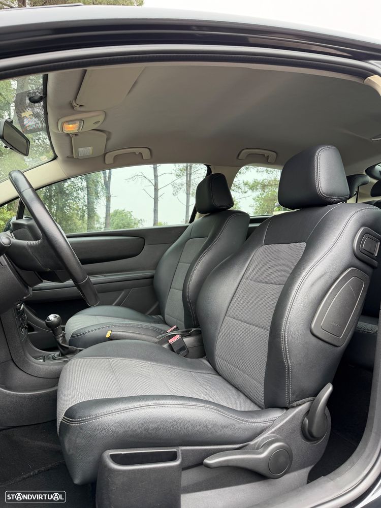 Citroën C4 1.6 HDi VTR - 6