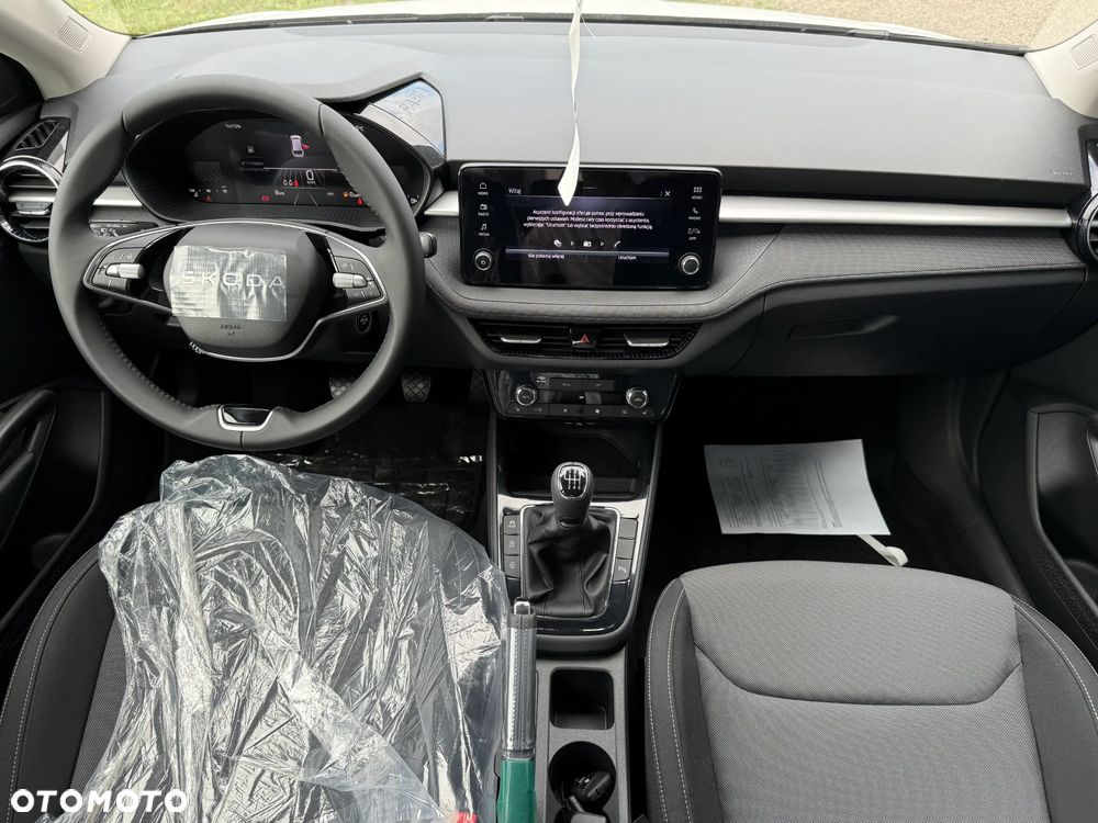 Skoda Fabia 1.0 TSI Drive - 5