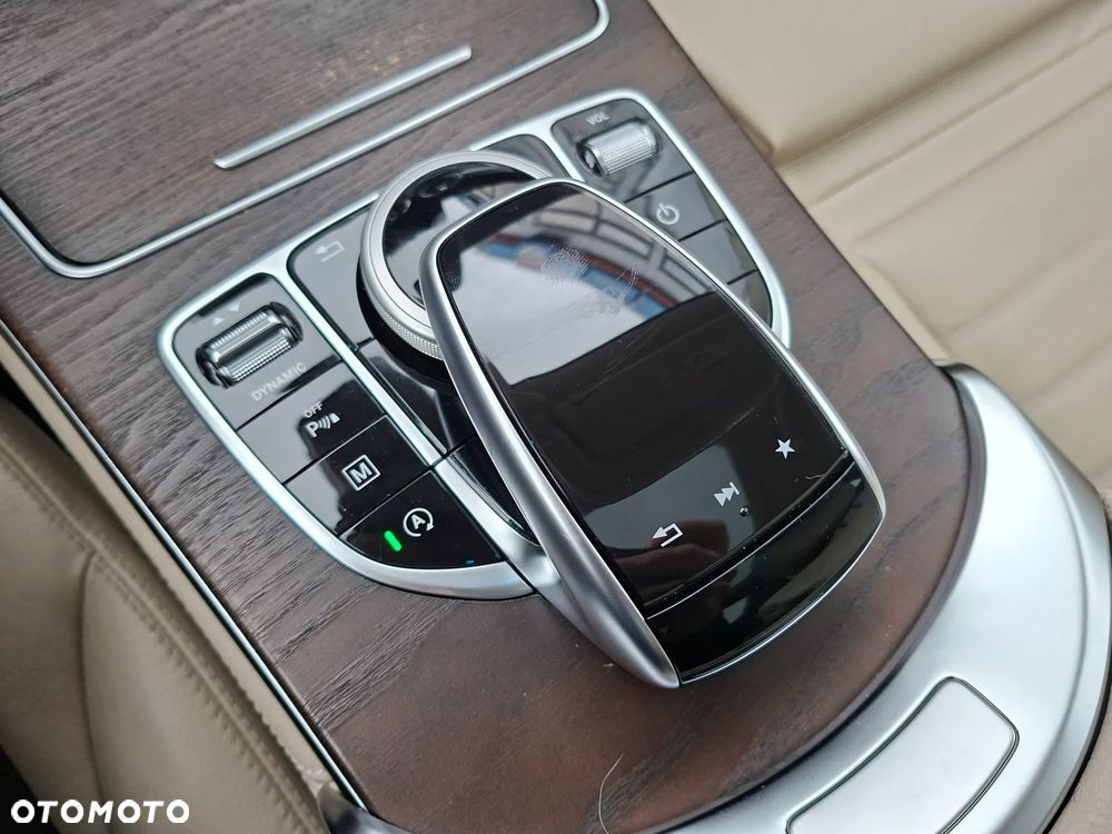 Mercedes-Benz GLC 250 4-Matic - 19
