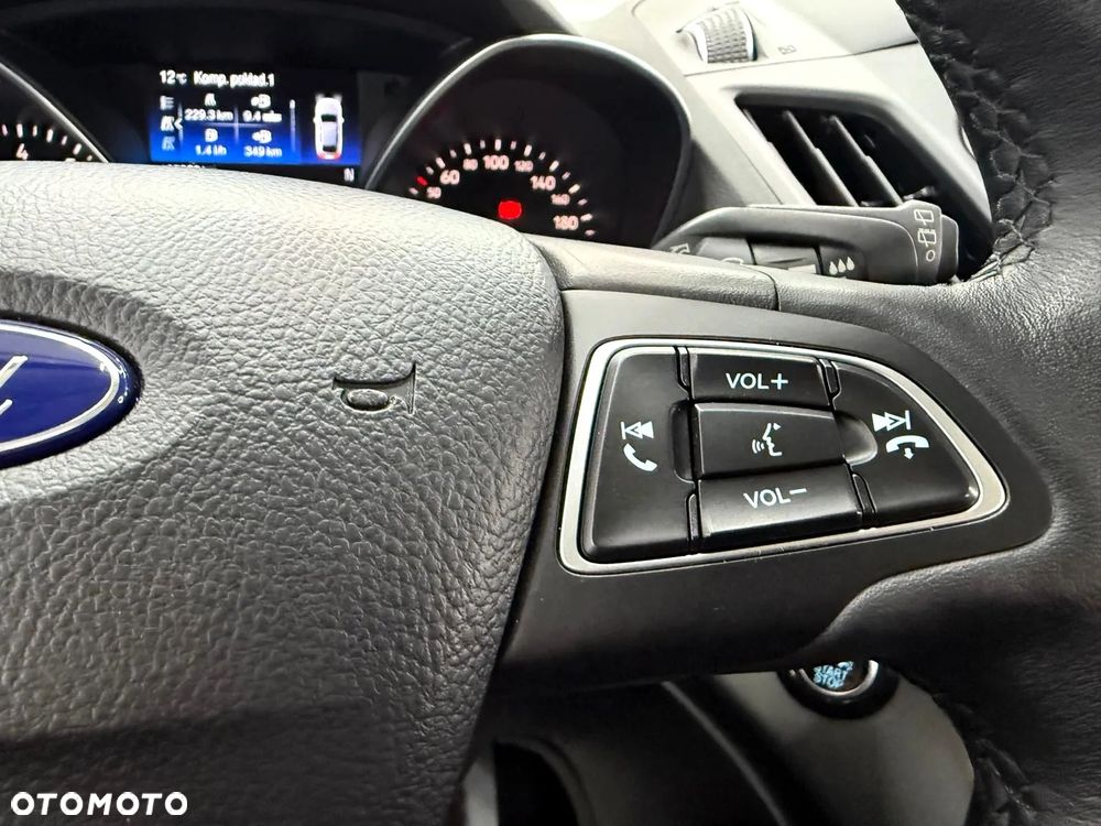 Ford Kuga 1.5 EcoBoost 2x4 Titanium - 15