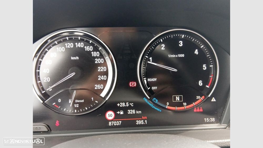 BMW X1 sDrive18d — fotografia 14