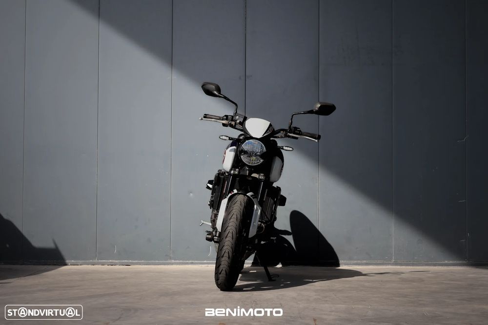 Triumph Trident 660 Special Edition - 2