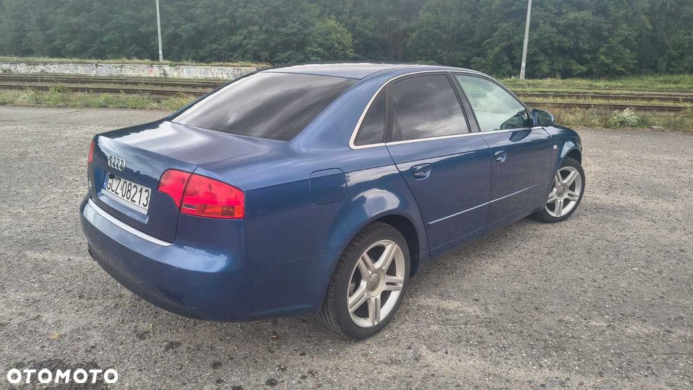 Audi A4 Limousine - 7