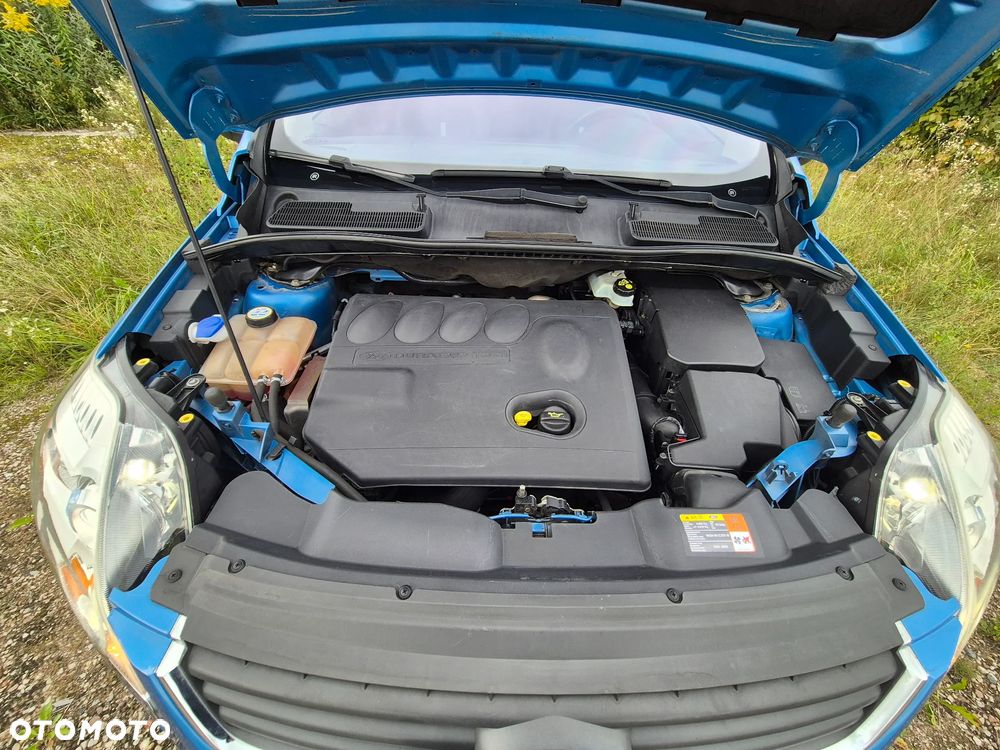 Ford Kuga 2.0 TDCi 2x4 Titanium - 39