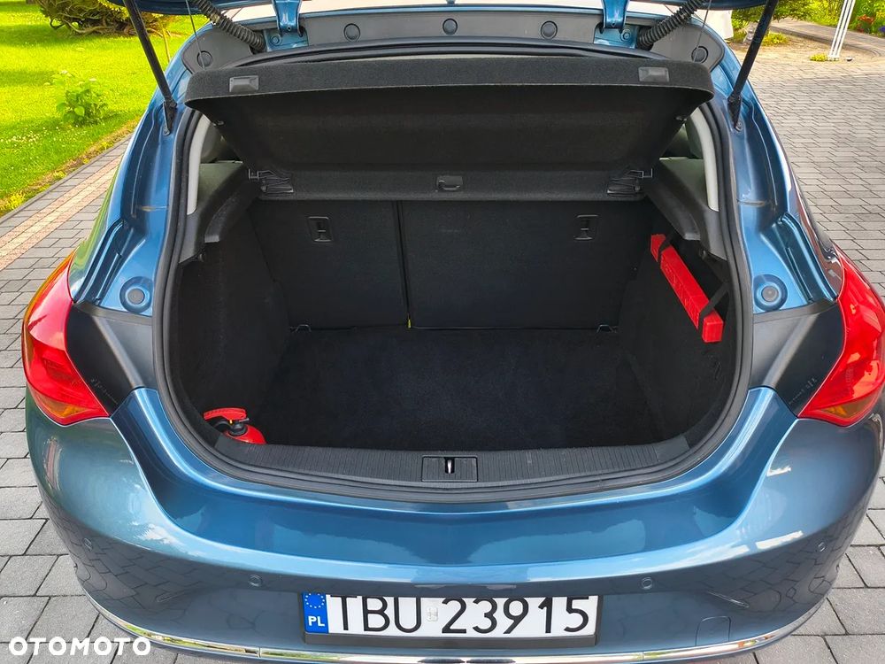 Opel Astra 1.4 T Edition 150 - 23