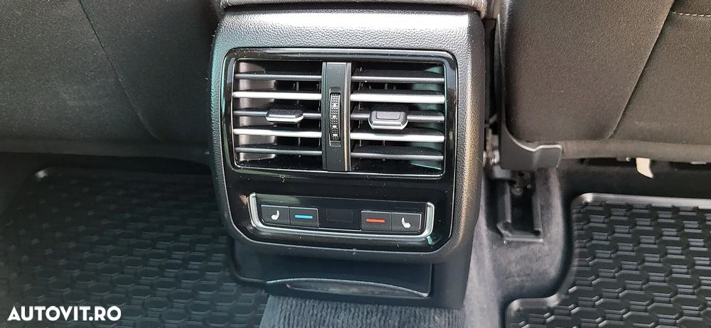 Volkswagen Passat - 26