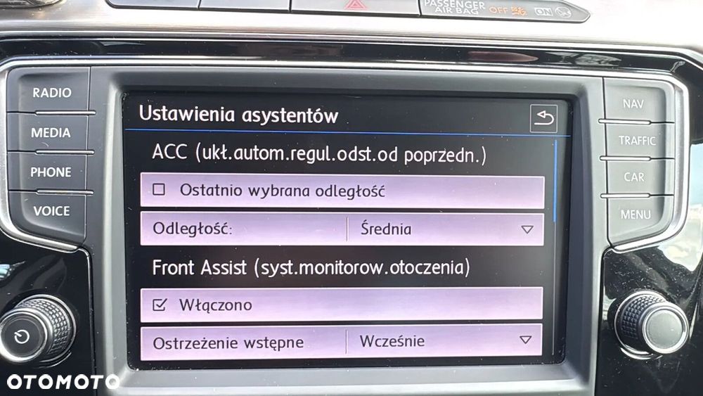 Volkswagen Passat 2.0 TDI BMT Highline DSG - 28