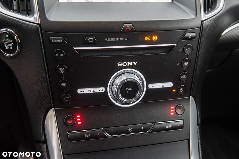 Ford Edge 2.0 TDCi Bi-Turbo 4x4 Titanium - 28