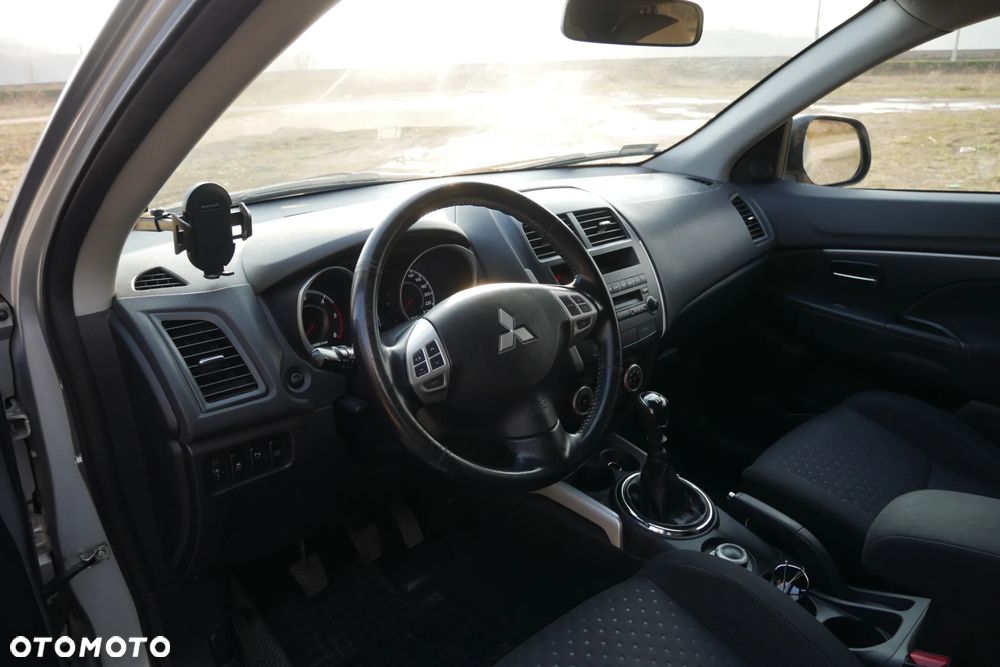 Mitsubishi ASX 1.8 DID Invite 4WD AS&G - 10