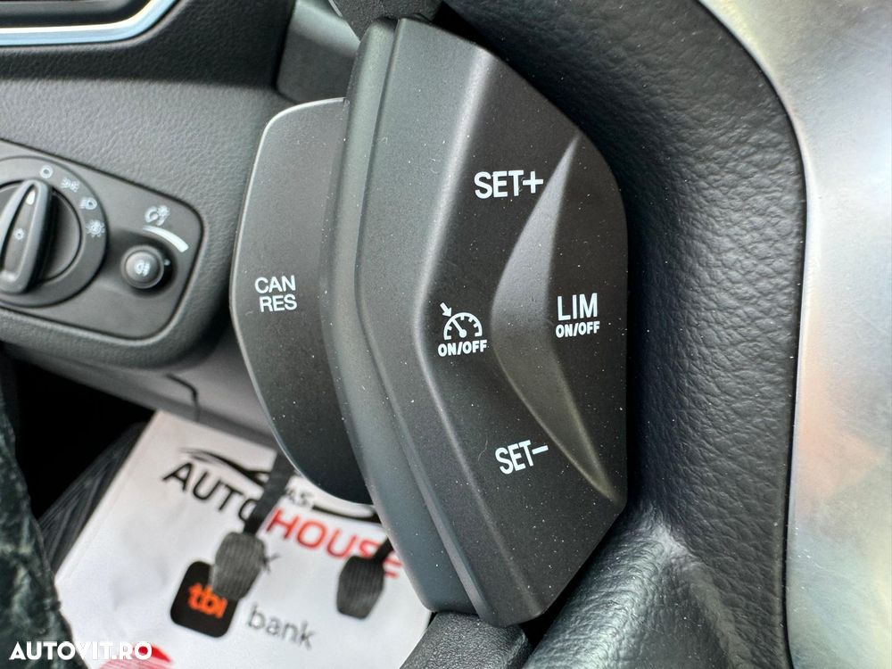 Ford Kuga 1.6 EcoBoost 2x4 Titanium - 22