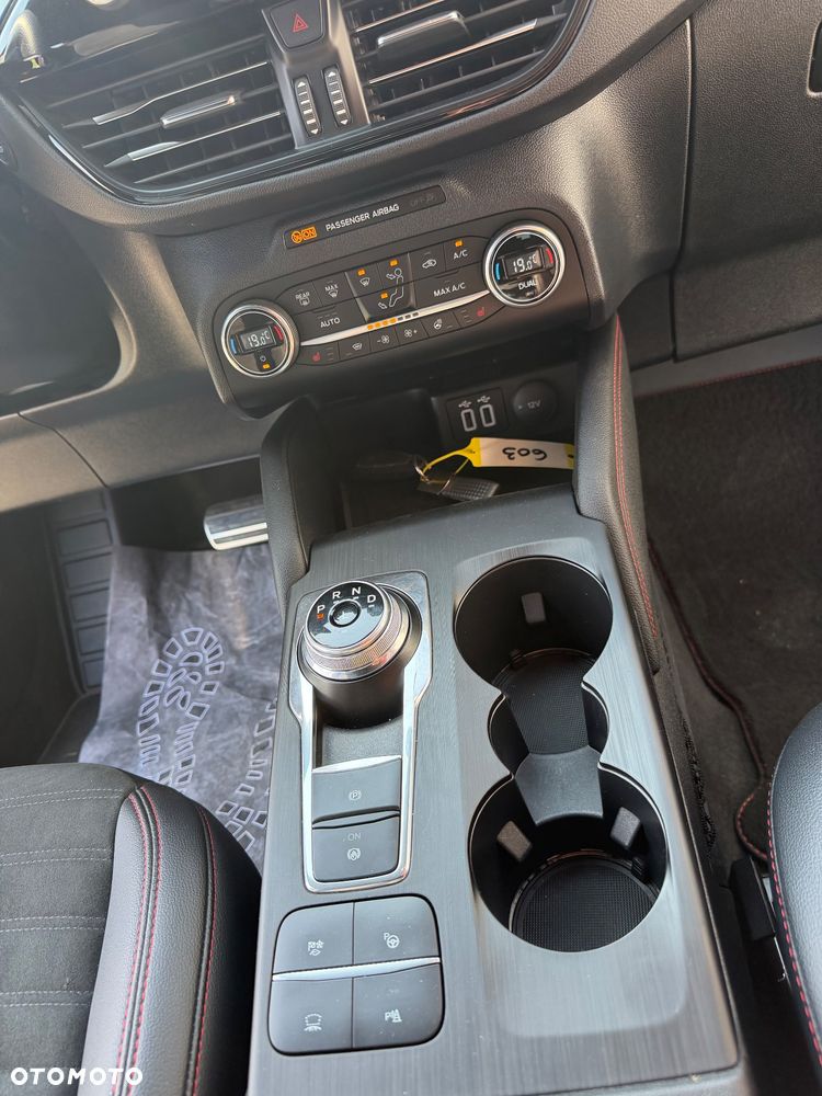 Ford Kuga 2.5 Duratec FHEV ST-LINE - 10