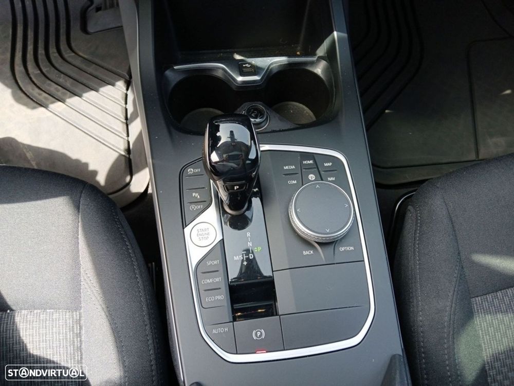 BMW 118 i Auto - 17