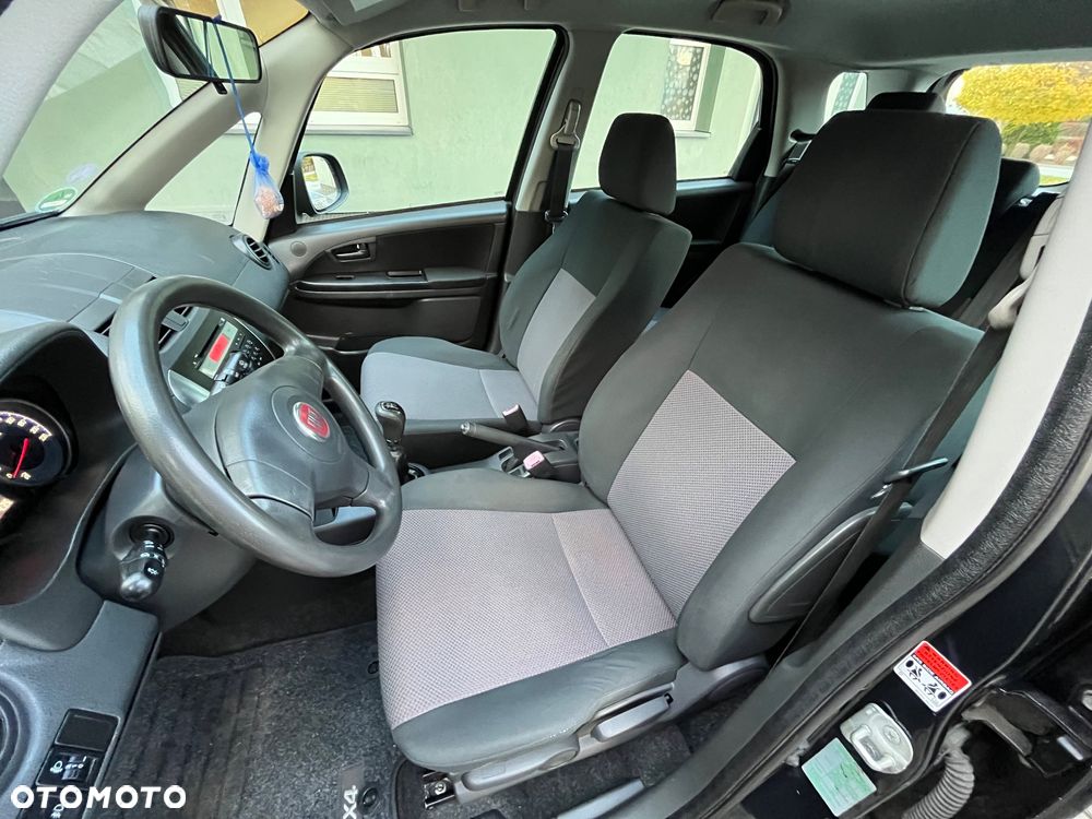Fiat Sedici 1.6 16V 4x2 Emotion - 17