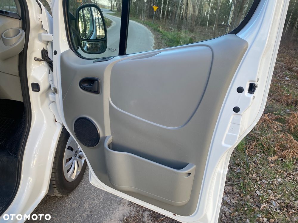 Opel VIVARO - 16