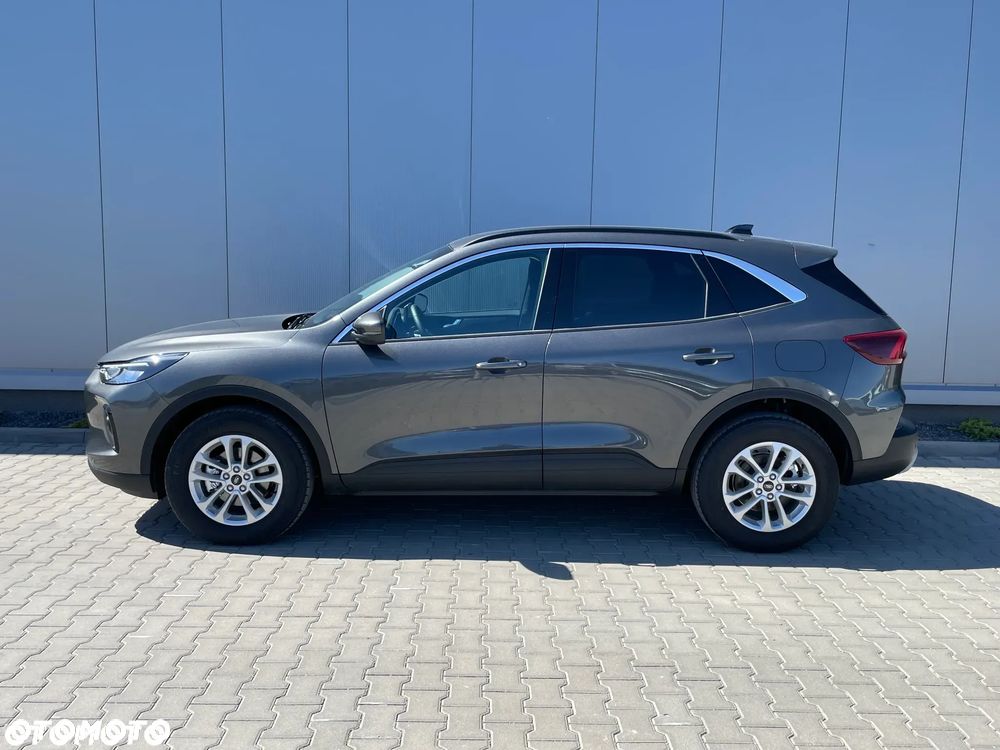 Ford Kuga 2.5 FHEV FWD Titanium - 3