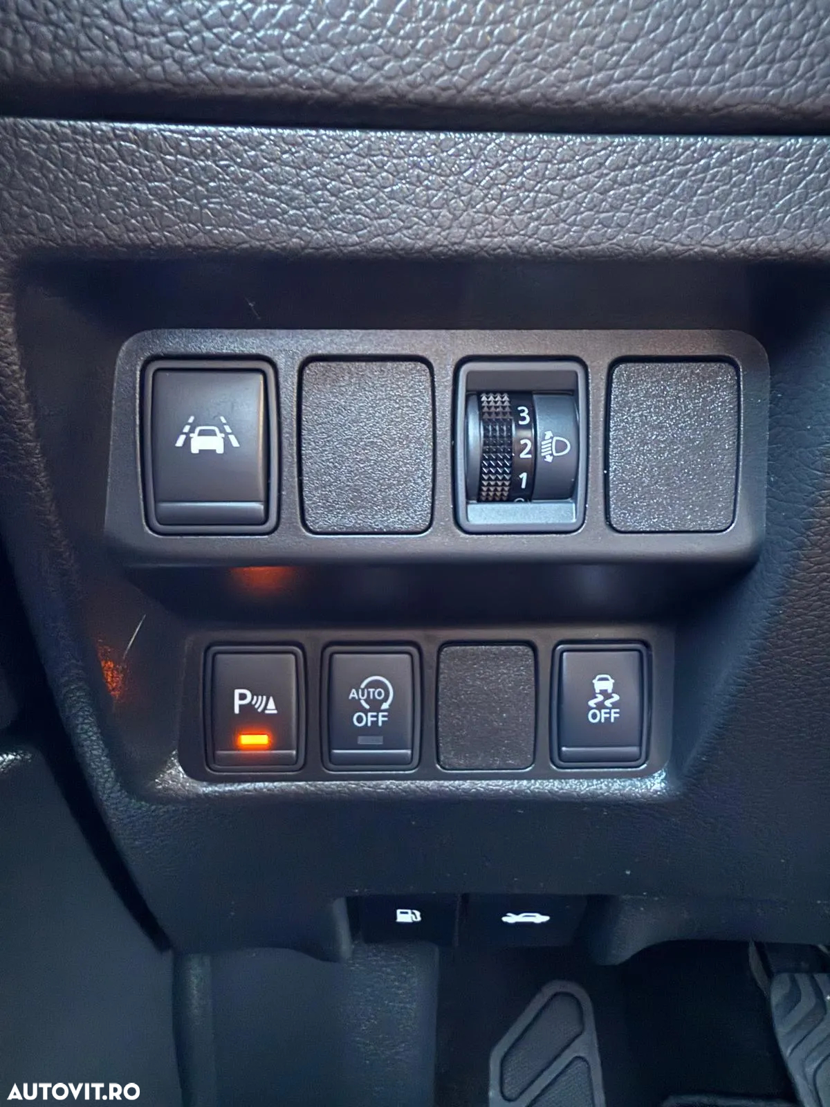 Nissan Qashqai 1.5 DCI N-Connecta - 31