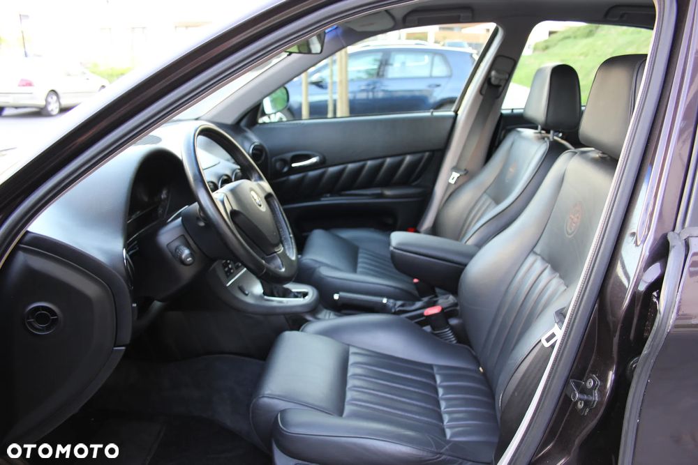 Alfa Romeo 166 3.0 V6 24v Sportronic - 17
