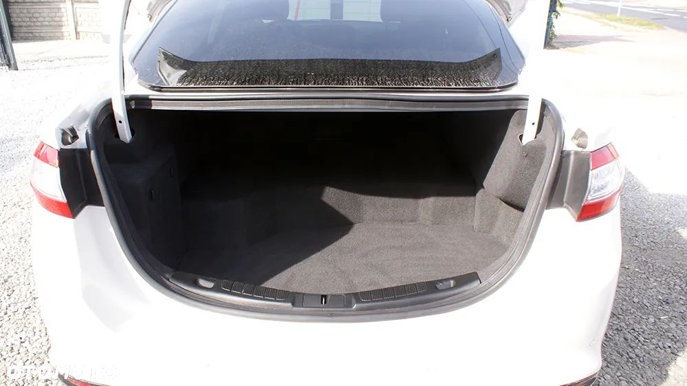 Ford Mondeo 2.0 EcoBoost ST-Line - 26