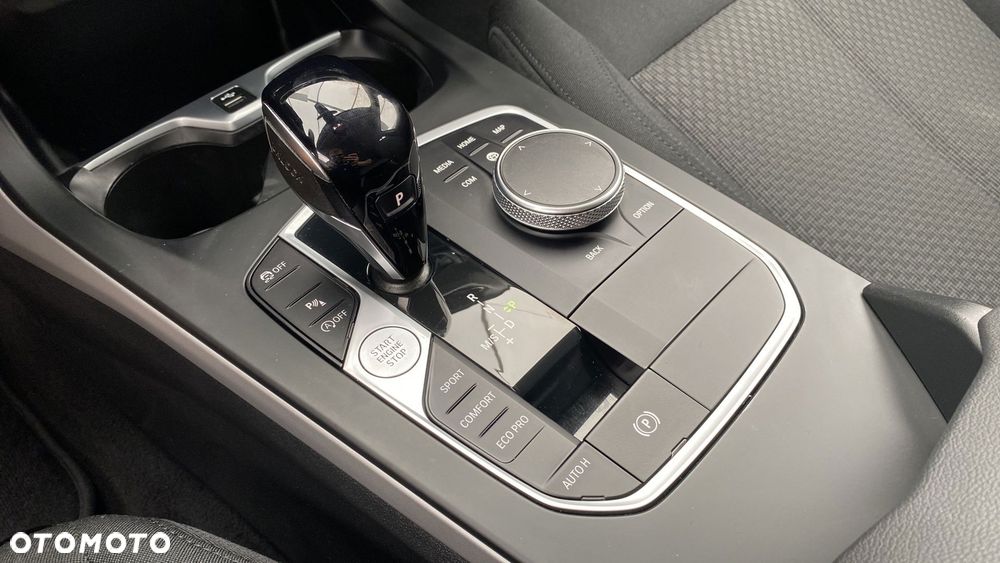 BMW Seria 1 118i Advantage - 18