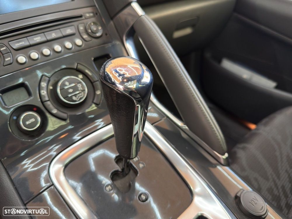 Peugeot 3008 1.6 HDi Executive CMP6 - 10