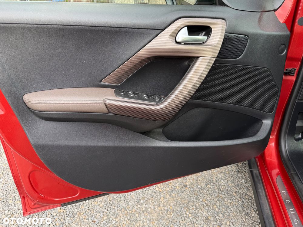 Peugeot 2008 1.6 e-HDi Allure S&S - 10