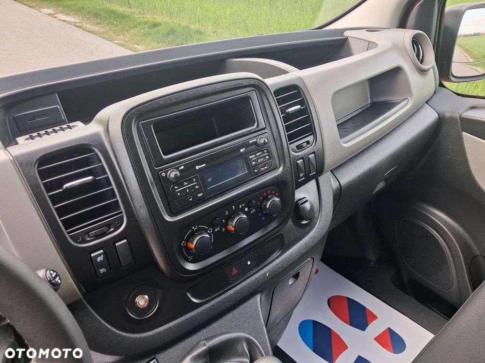 Renault Trafic - 17