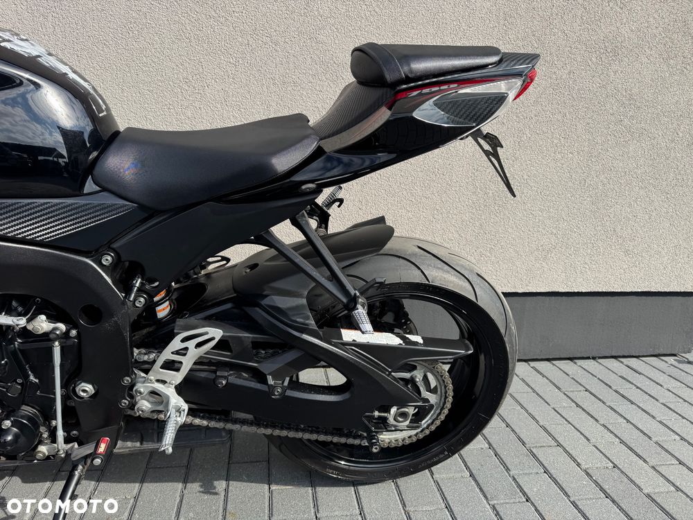 Suzuki GSX-R - 9