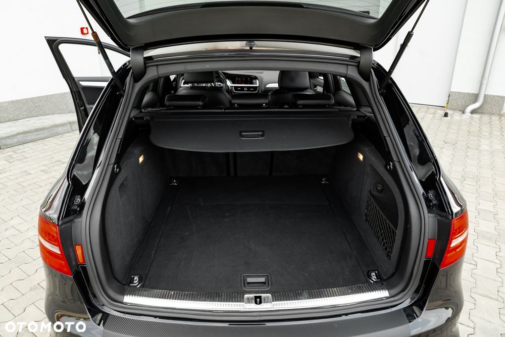 Audi A4 Avant 2.0 TDI DPF quattro S tronic S line Sportpaket - 18