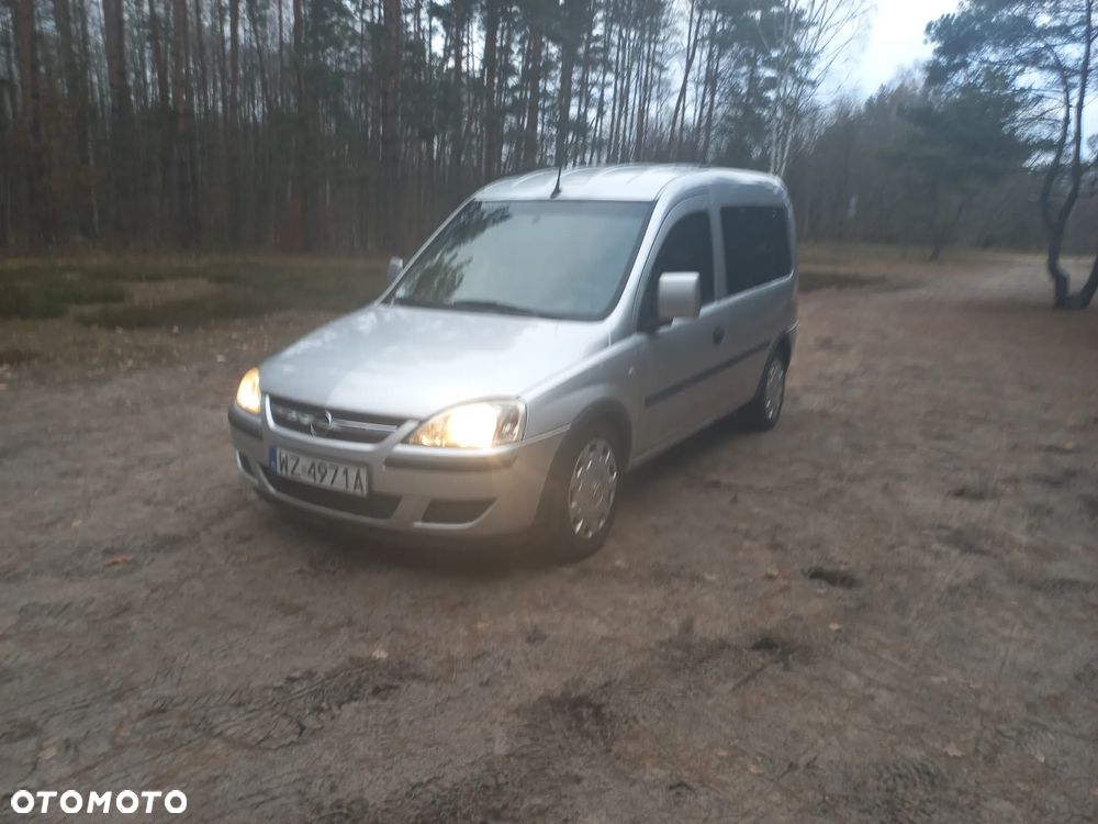 Opel Combo Tour Cosmo - 7