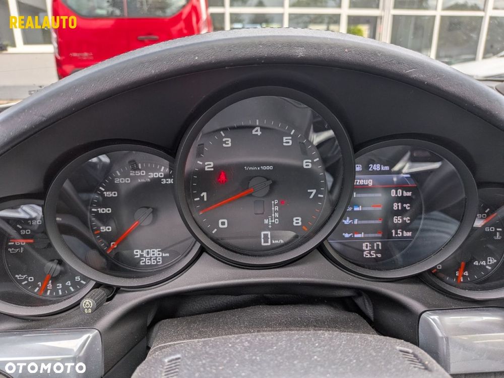 Porsche 911 - 18