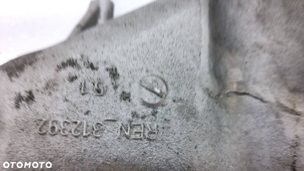 Renault Master III 2.3 DCI Przeustnica Kolektor 161A00161R - 5