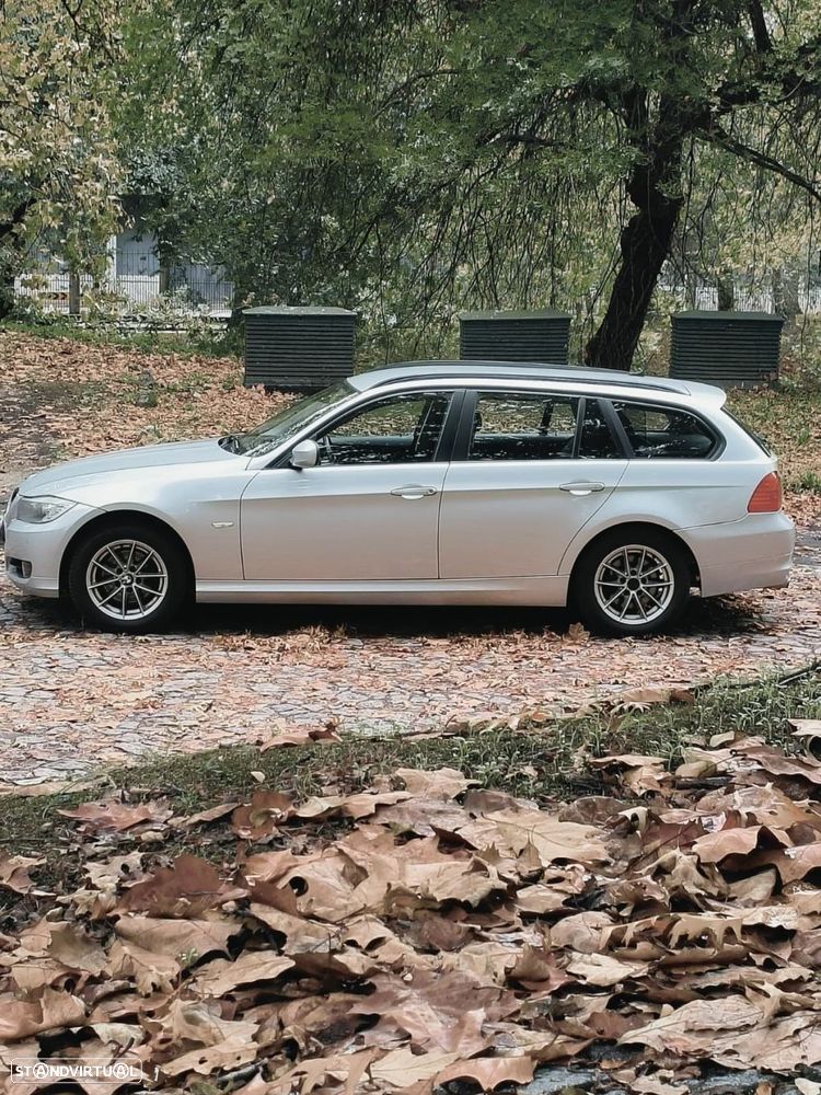 BMW 320 d Touring Navigation Auto - 33