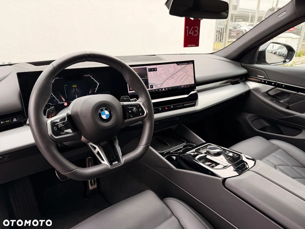 BMW Seria 5 520d xDrive M Sport sport - 29
