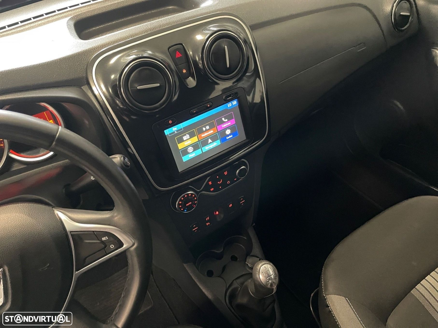 Dacia Sandero 0.9 TCe Stepway - 16
