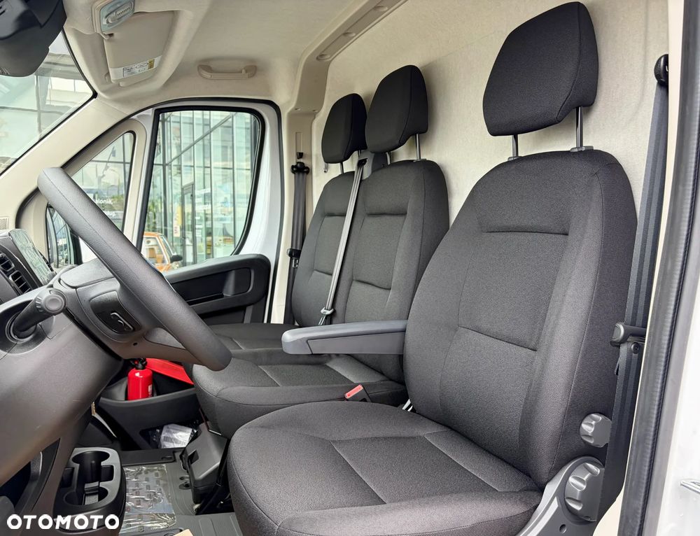 Peugeot Boxer Furgon L2H2 - 11