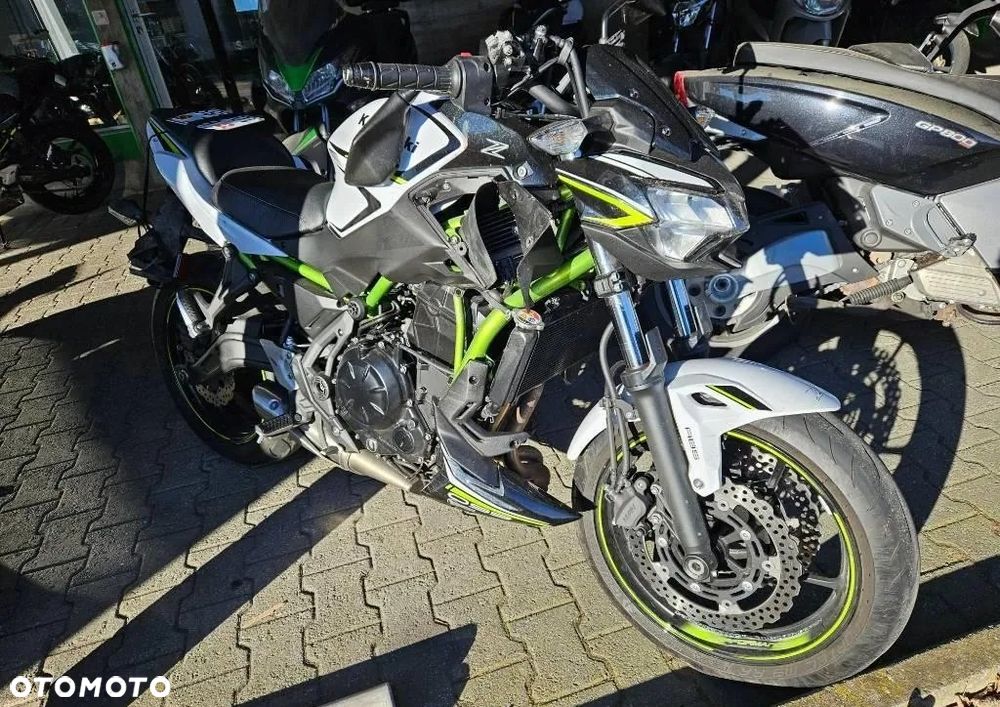 Kawasaki Z 650 - 5