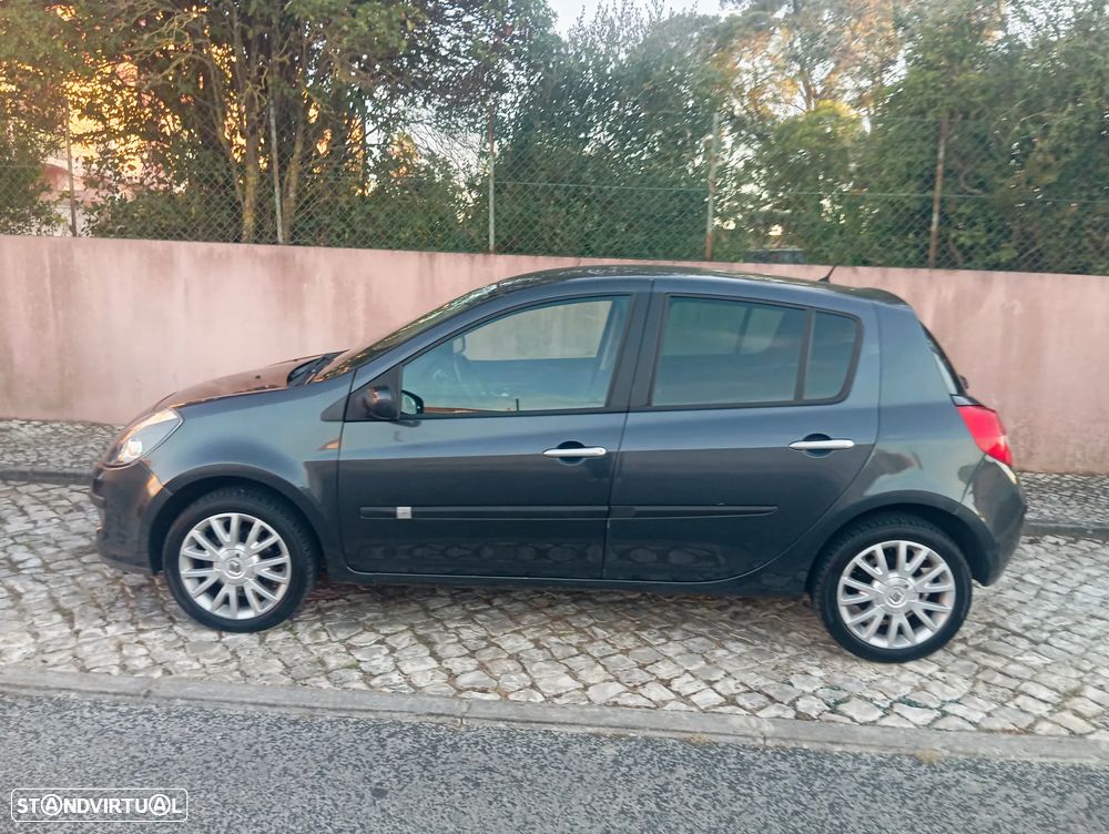 Renault Clio 2007 photo 3