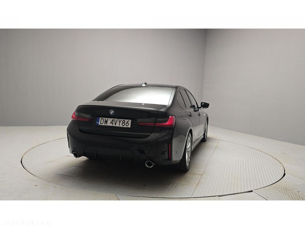 BMW Seria 3 320d xDrive mHEV M Sport - 5