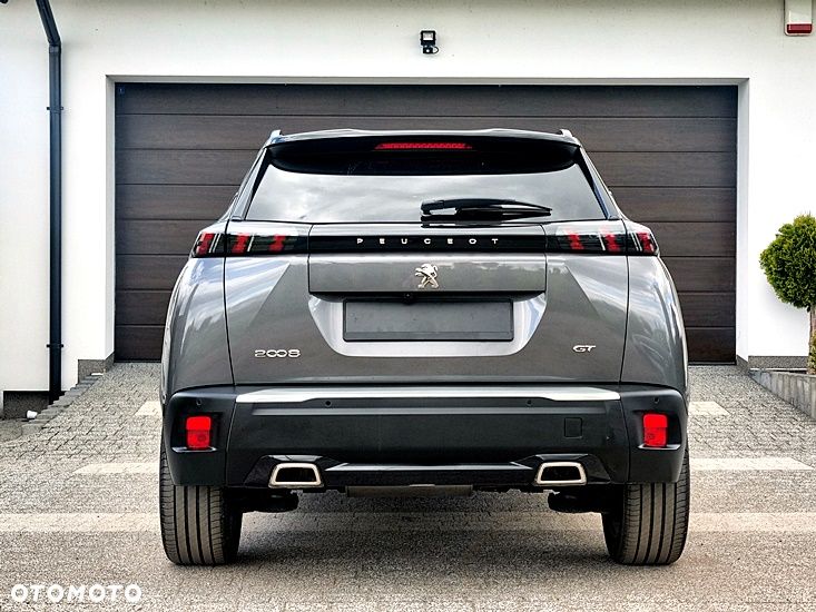 Peugeot 2008 PureTech 130 EAT8 GT - 11