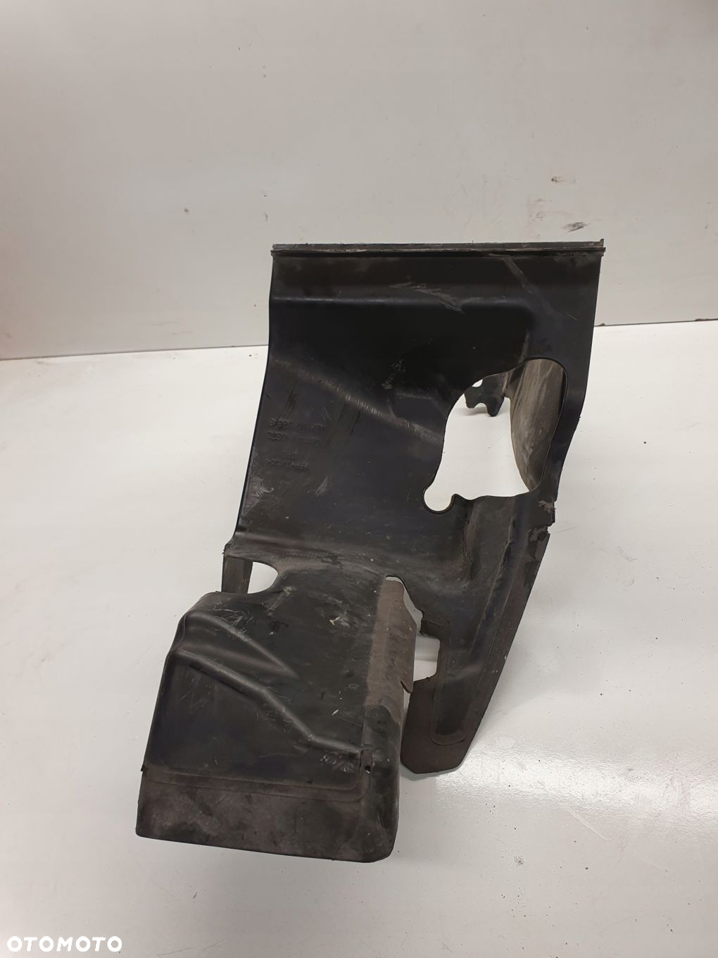 KIEROWNICA POWIETRZA AUDI A8 D3 3.0 TDI 4E0117336G - 3