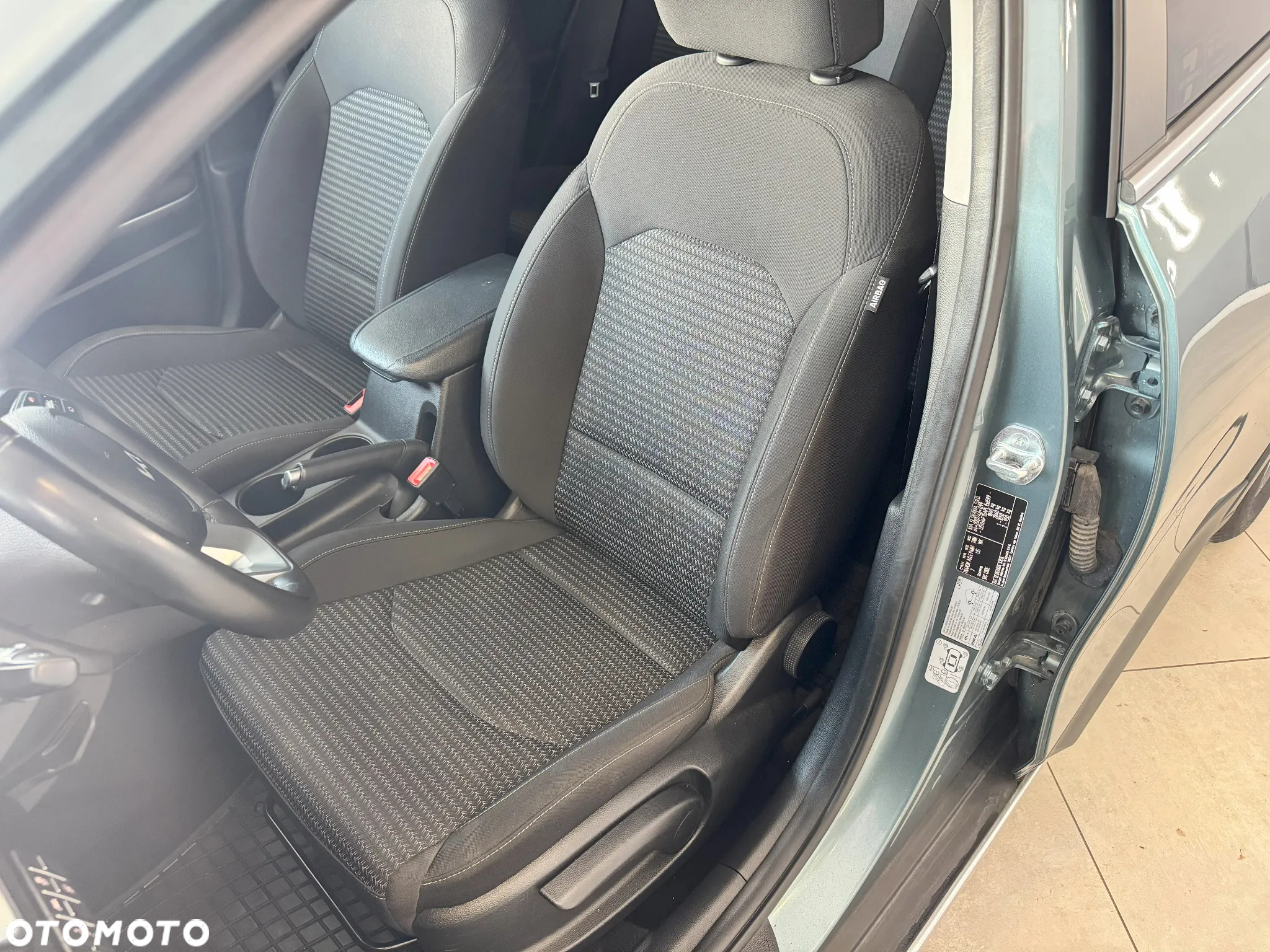 Kia XCeed 1.5 T-GDI M - 16