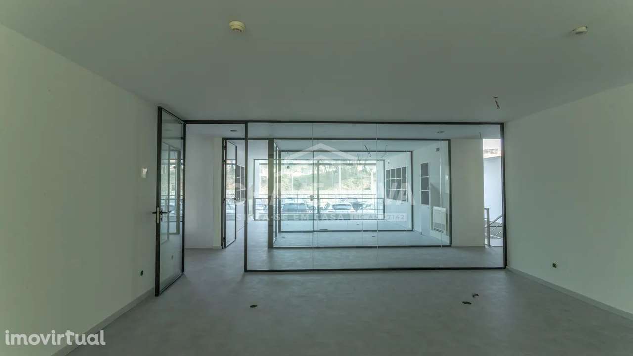 Prédio de Escritórios situado na Maia - Grande imagem: 5/18
