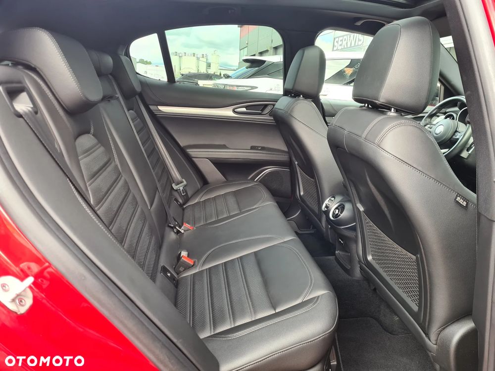 Alfa Romeo Stelvio 2.0 Turbo Veloce Q4 - 31