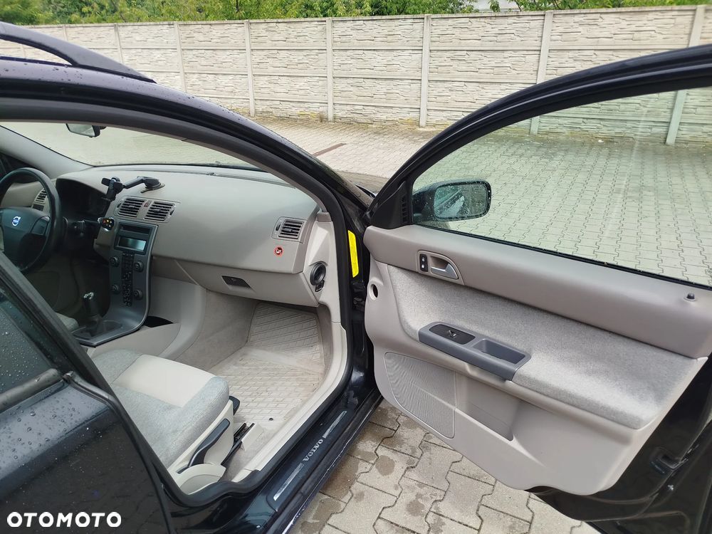 Volvo V50 1.8 - 8
