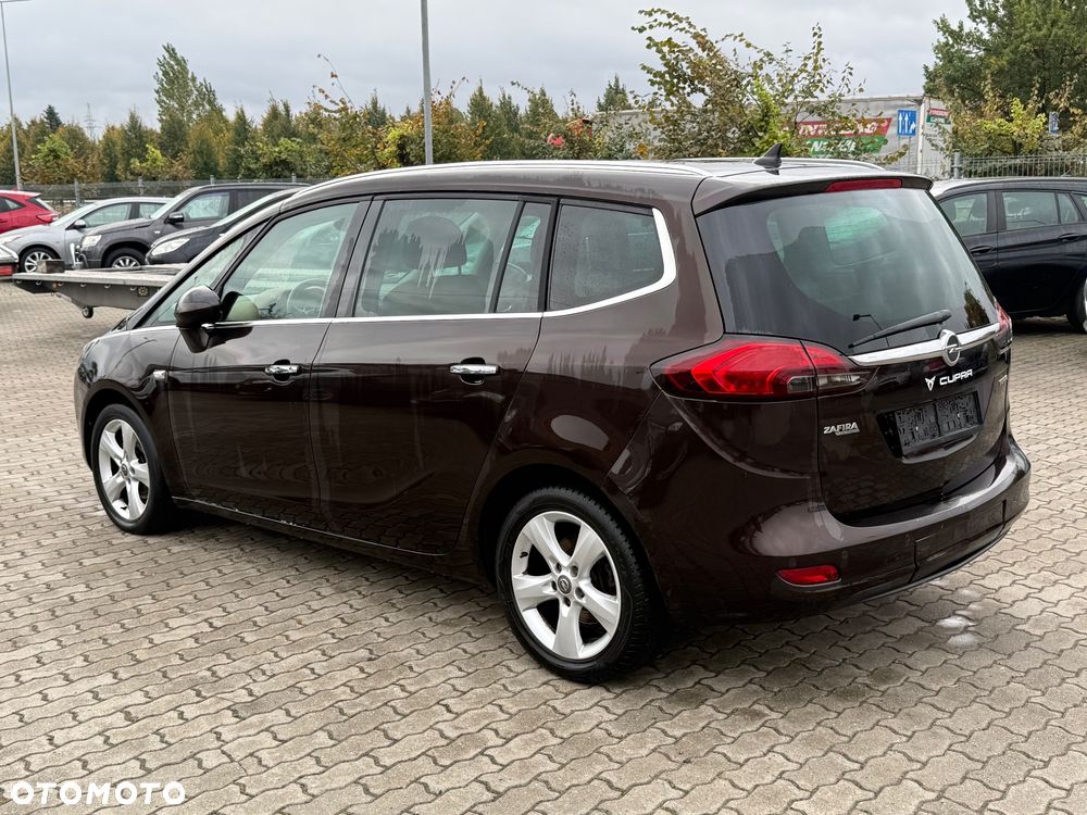 Opel Zafira - 8