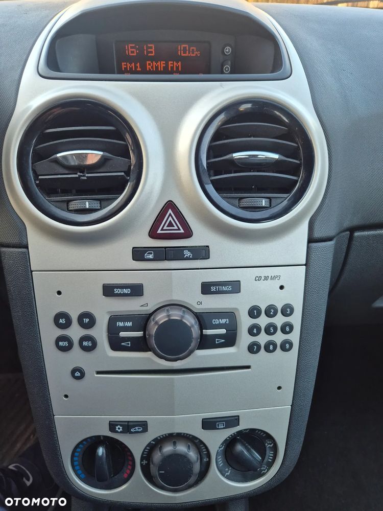 Opel Corsa 1.2 16V Easytronic Cosmo - 7