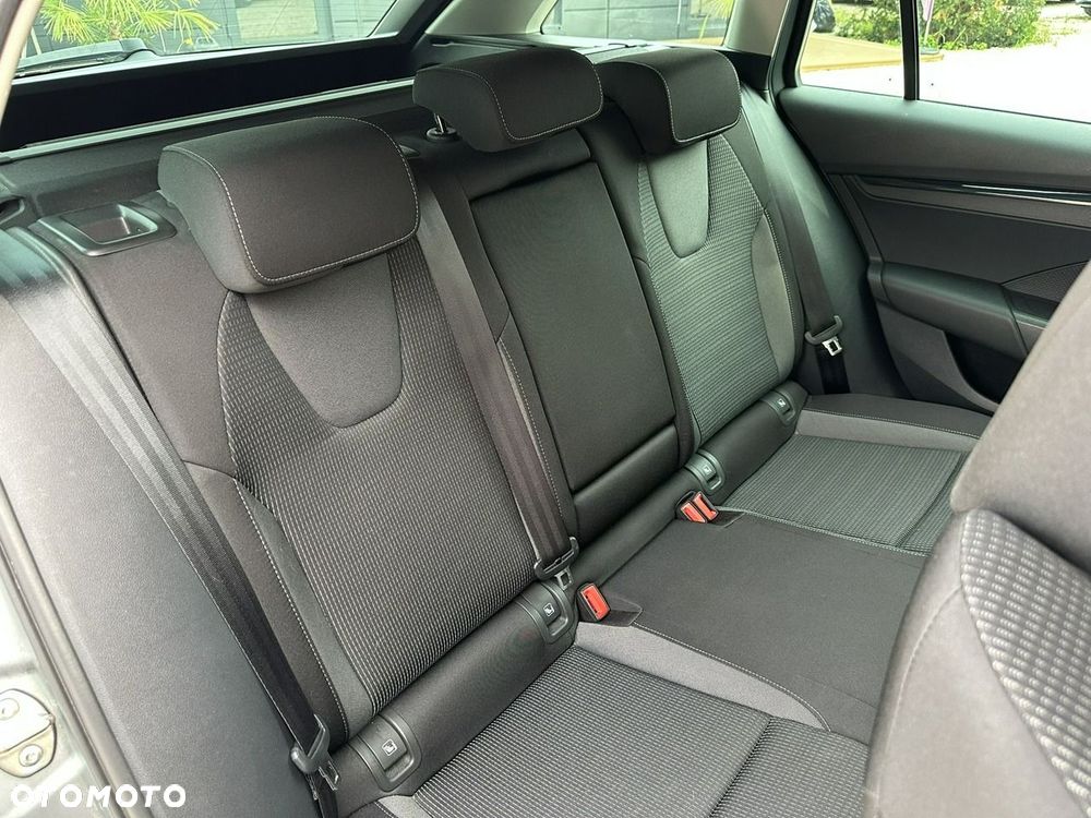 Skoda Octavia 2.0 TDI Ambition DSG - 18