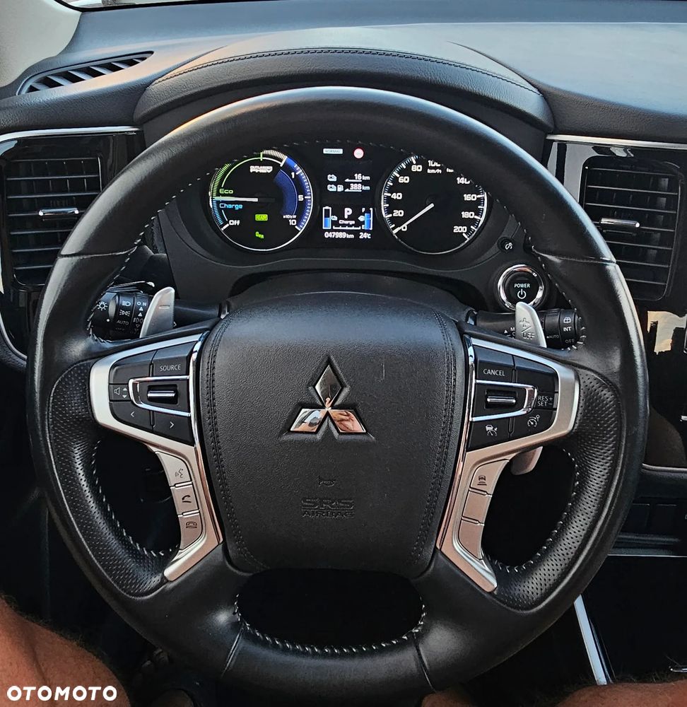 Mitsubishi Outlander - 7
